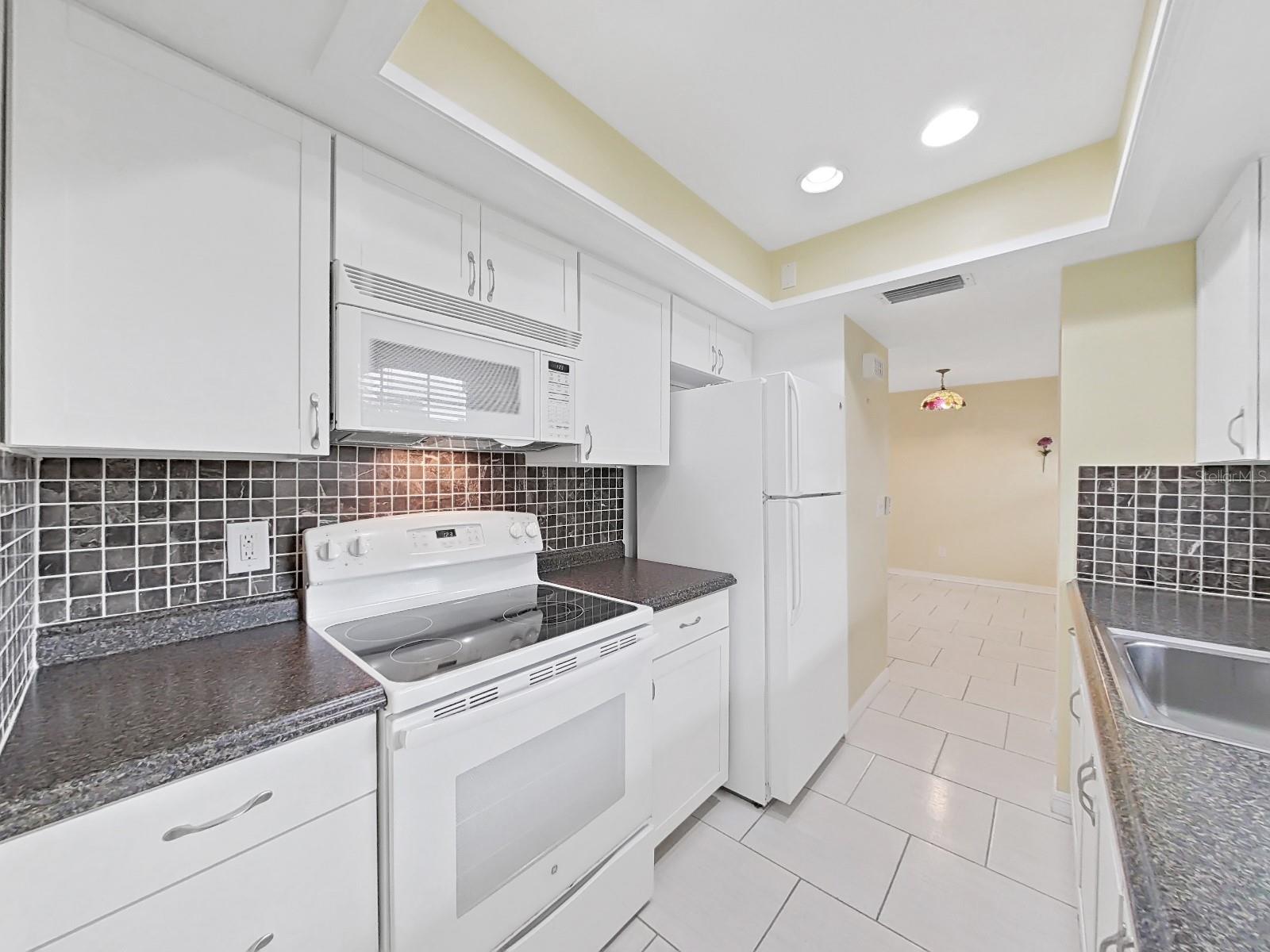 1701 PINEHURST ROAD 3E