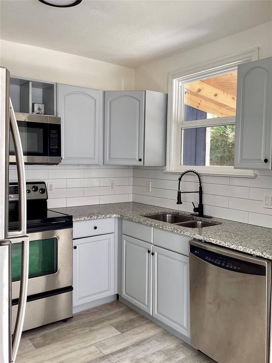 VALENCIA TERRACE REV - Residential