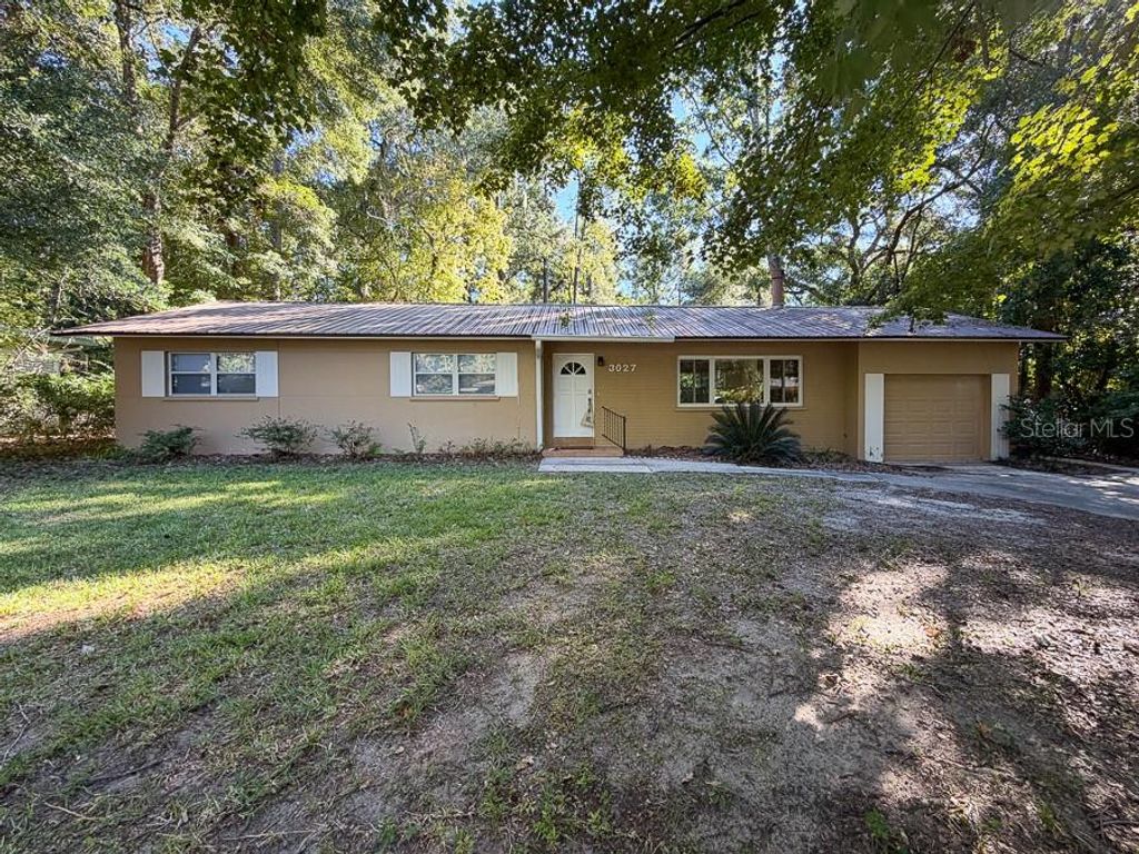 Photo of 3027 NW 1st Avenue, Gainesville, FL 32607 (MLS # GC533097)