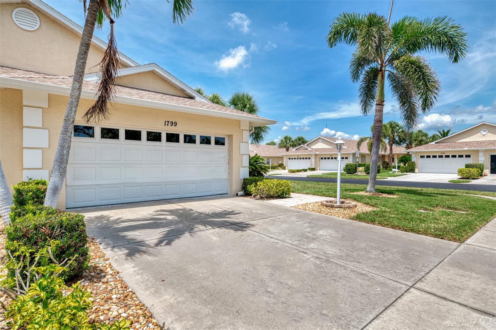 1799 FOUNTAIN VIEW CIRCLE