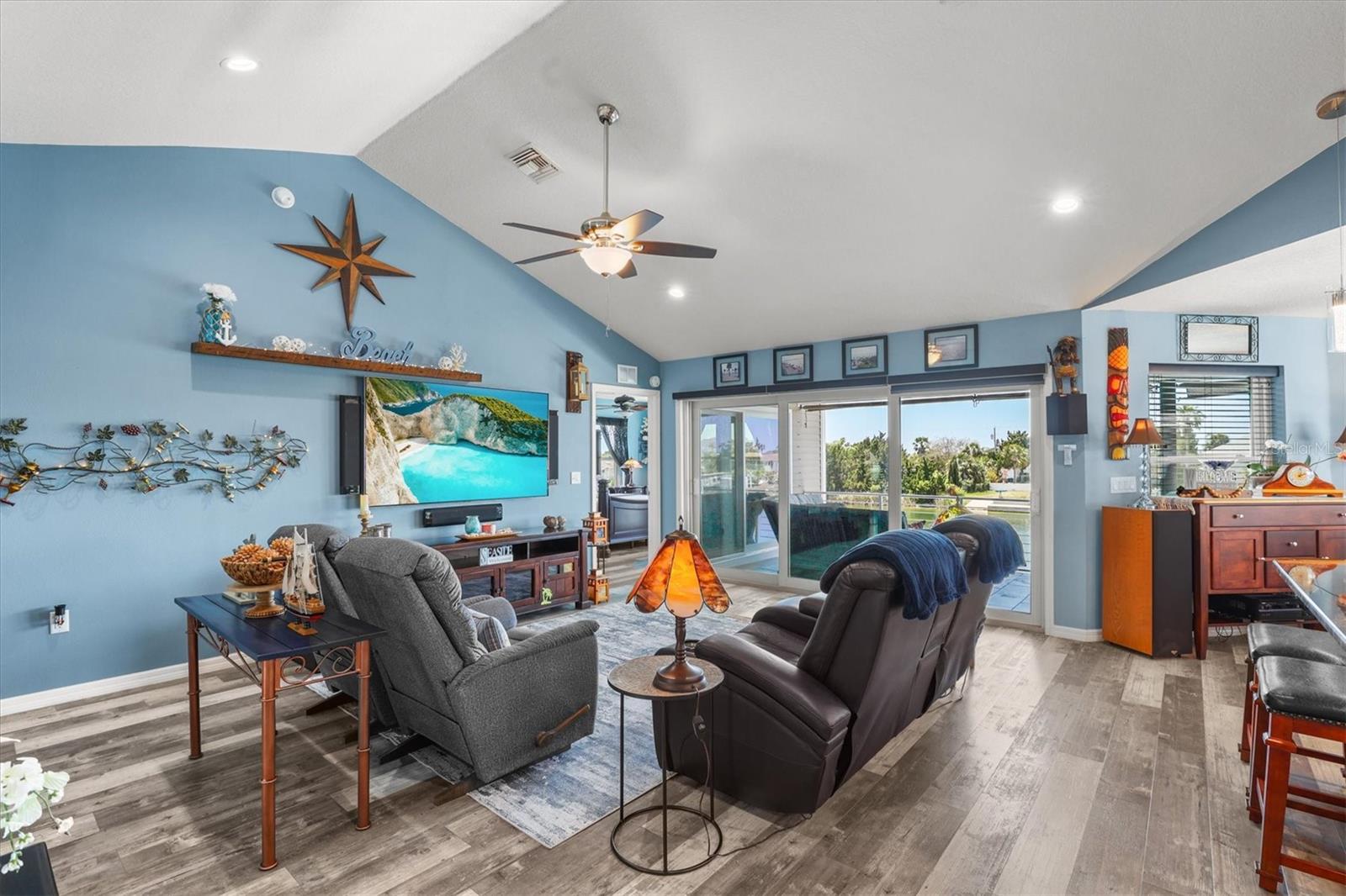 HERNANDO BEACH - Residential
