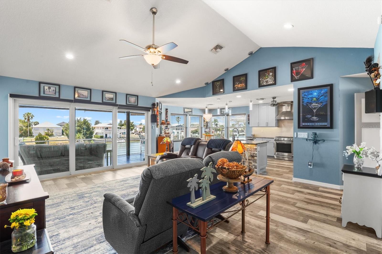 HERNANDO BEACH - Residential