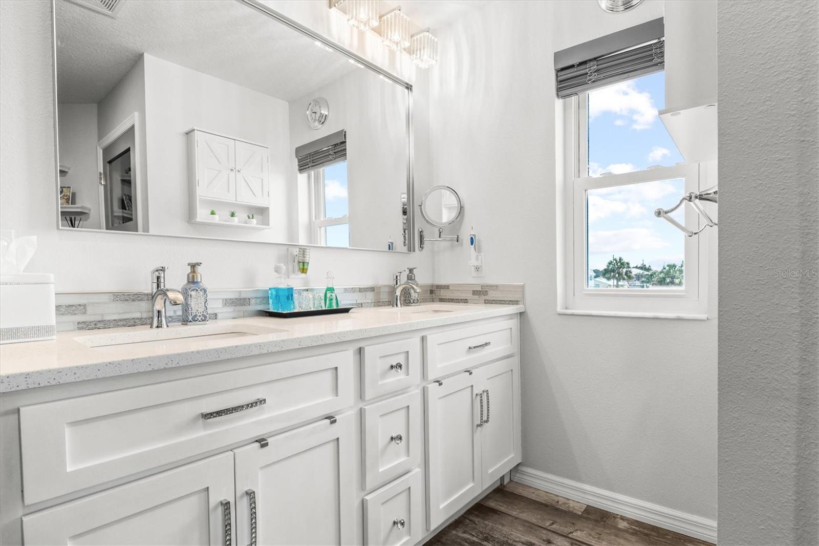 HERNANDO BEACH - Residential