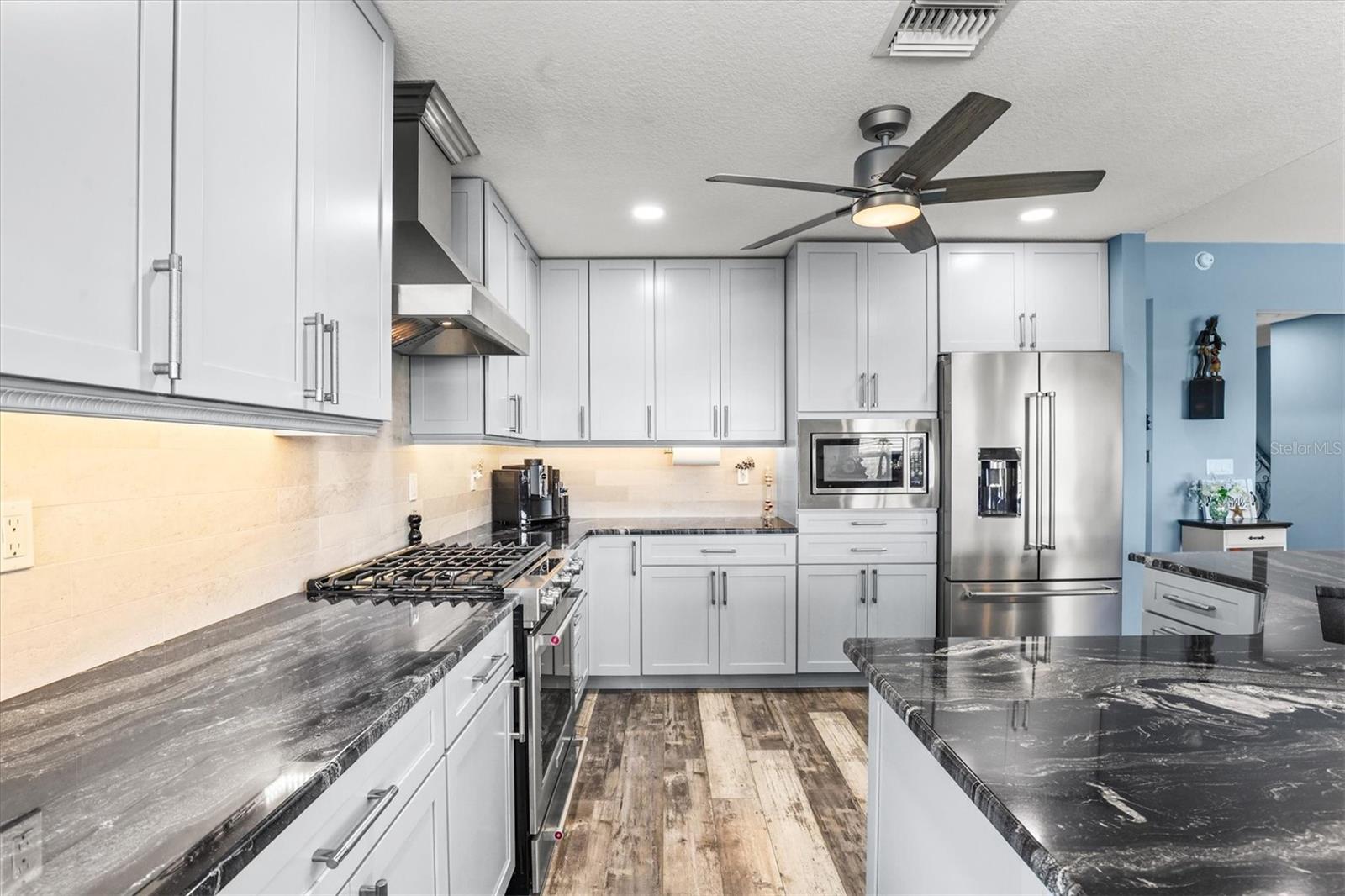 HERNANDO BEACH - Residential