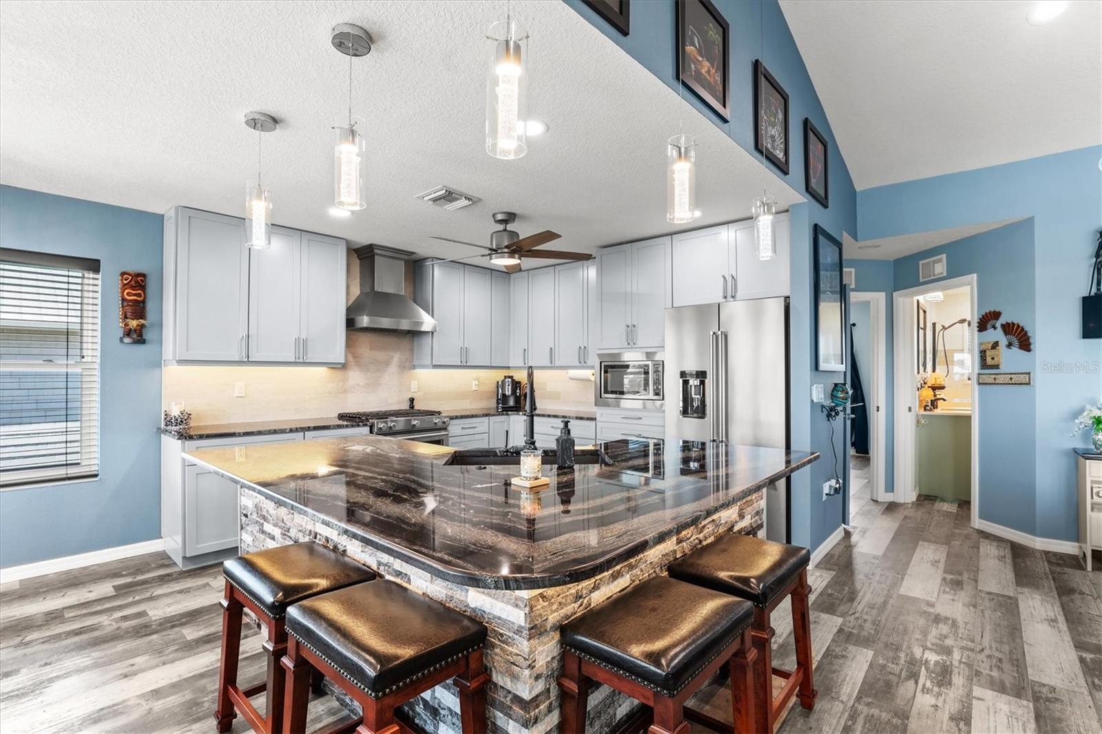 HERNANDO BEACH - Residential