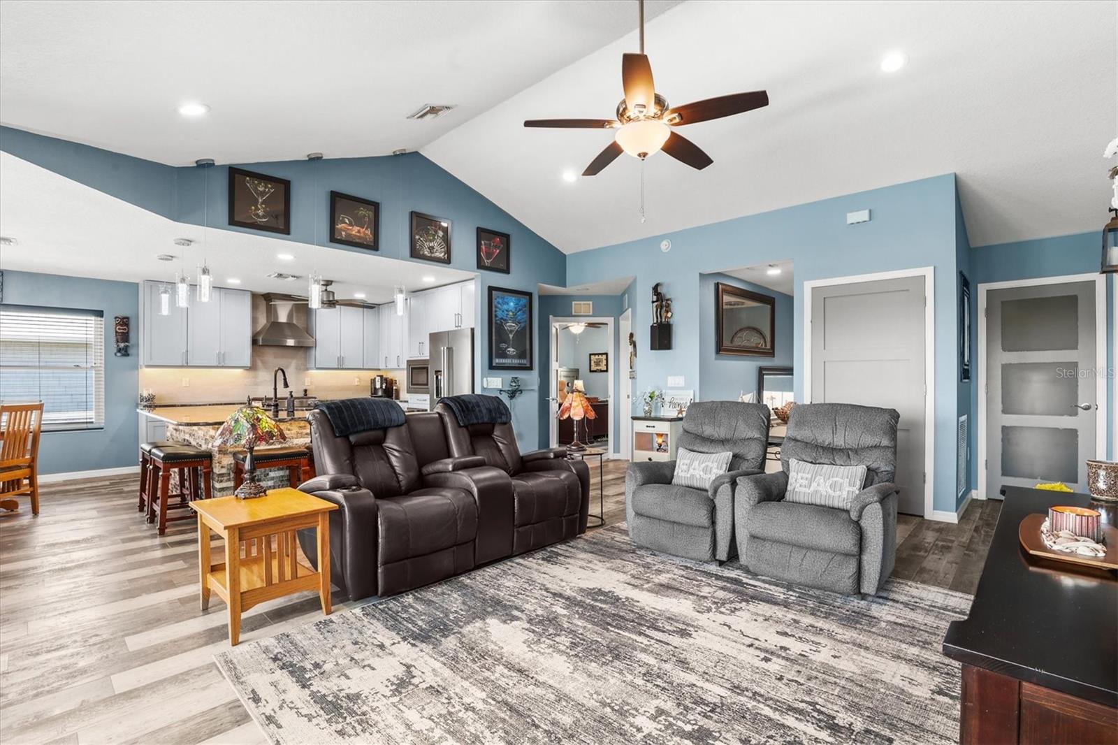 HERNANDO BEACH - Residential