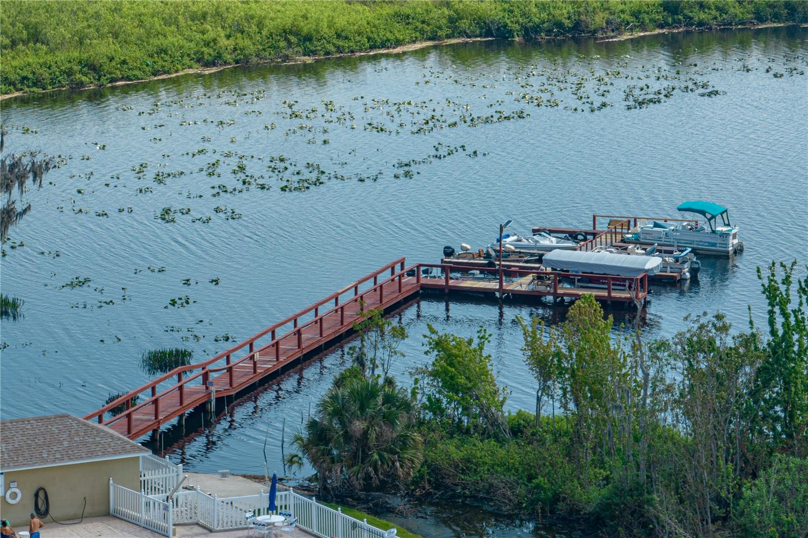 SWEETWATER GOLF & TENNIS CLUB THIRD ADDI - Residential