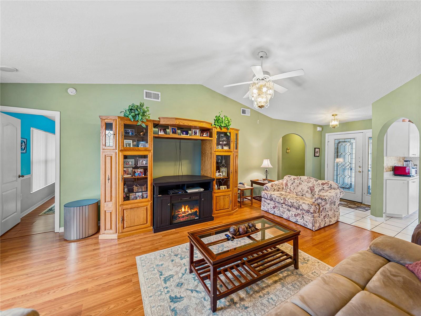 SWEETWATER GOLF & TENNIS CLUB THIRD ADDI - Residential