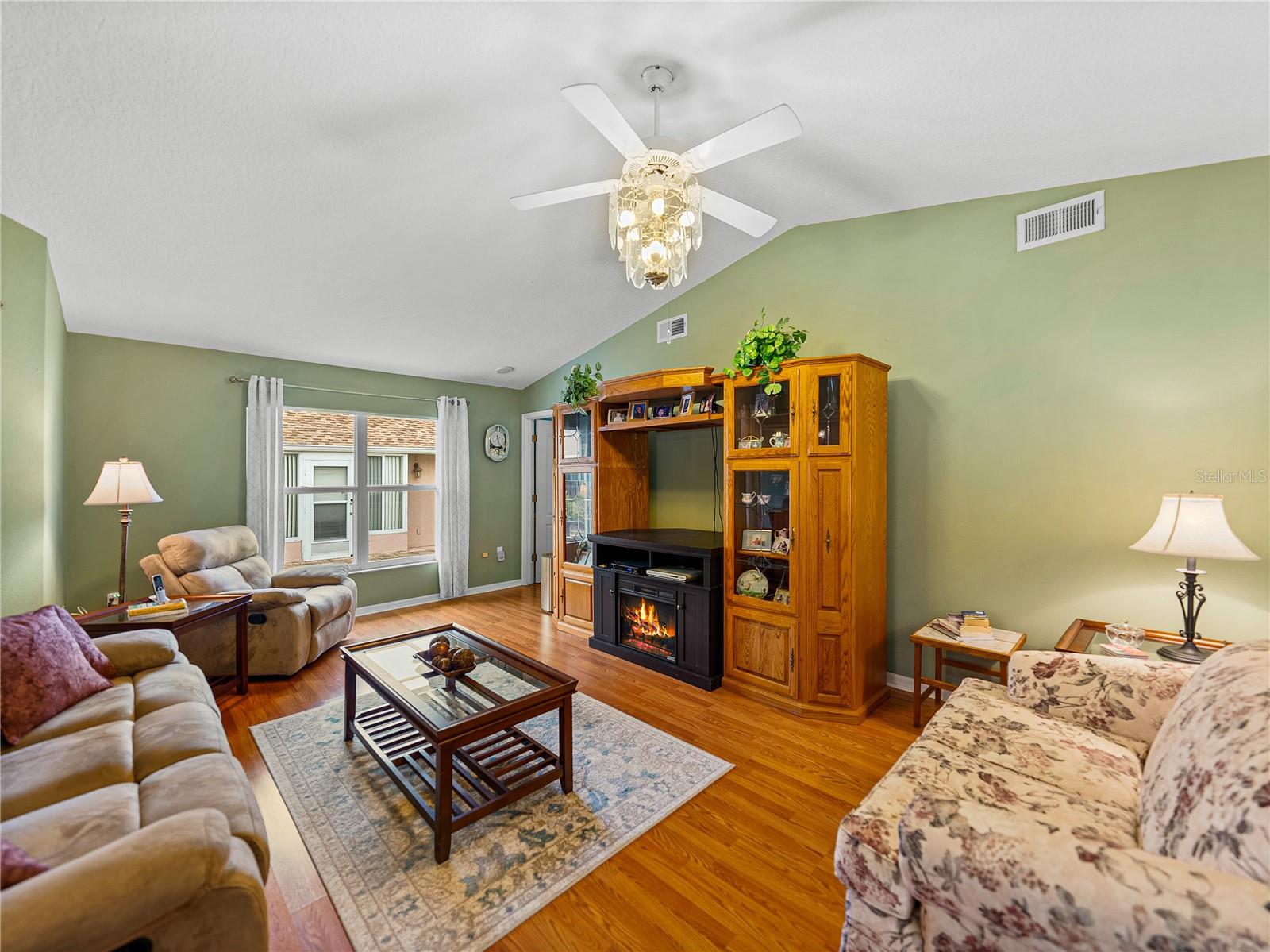 SWEETWATER GOLF & TENNIS CLUB THIRD ADDI - Residential