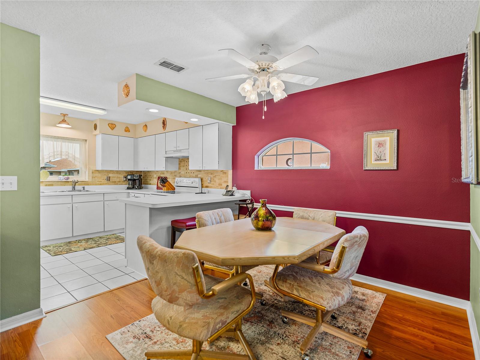 SWEETWATER GOLF & TENNIS CLUB THIRD ADDI - Residential