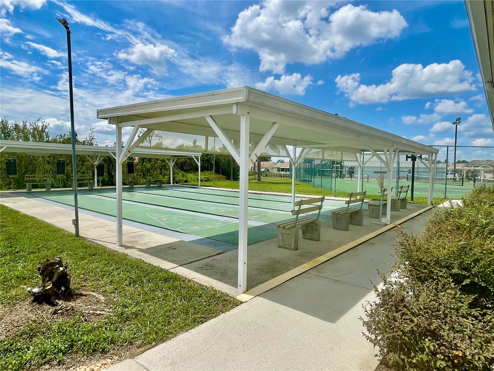 SWEETWATER GOLF & TENNIS CLUB THIRD ADDI - Residential