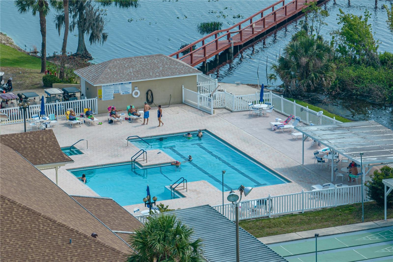 SWEETWATER GOLF & TENNIS CLUB THIRD ADDI - Residential