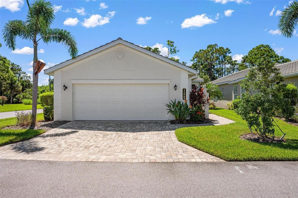 Photo of 11065 Barnsley Drive, Venice, FL 34293 (MLS # A4665935)
