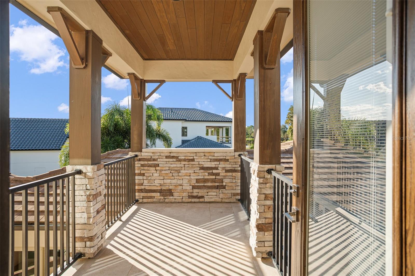 WATERSTONE - Residential