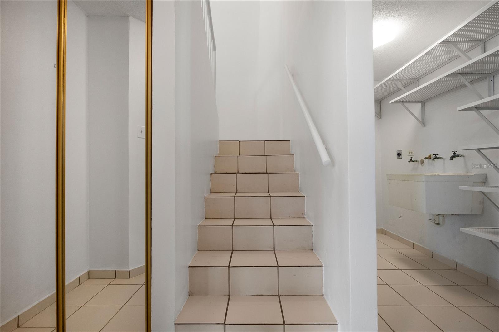 JARDINES DE MONTEHIEDRA - Residential