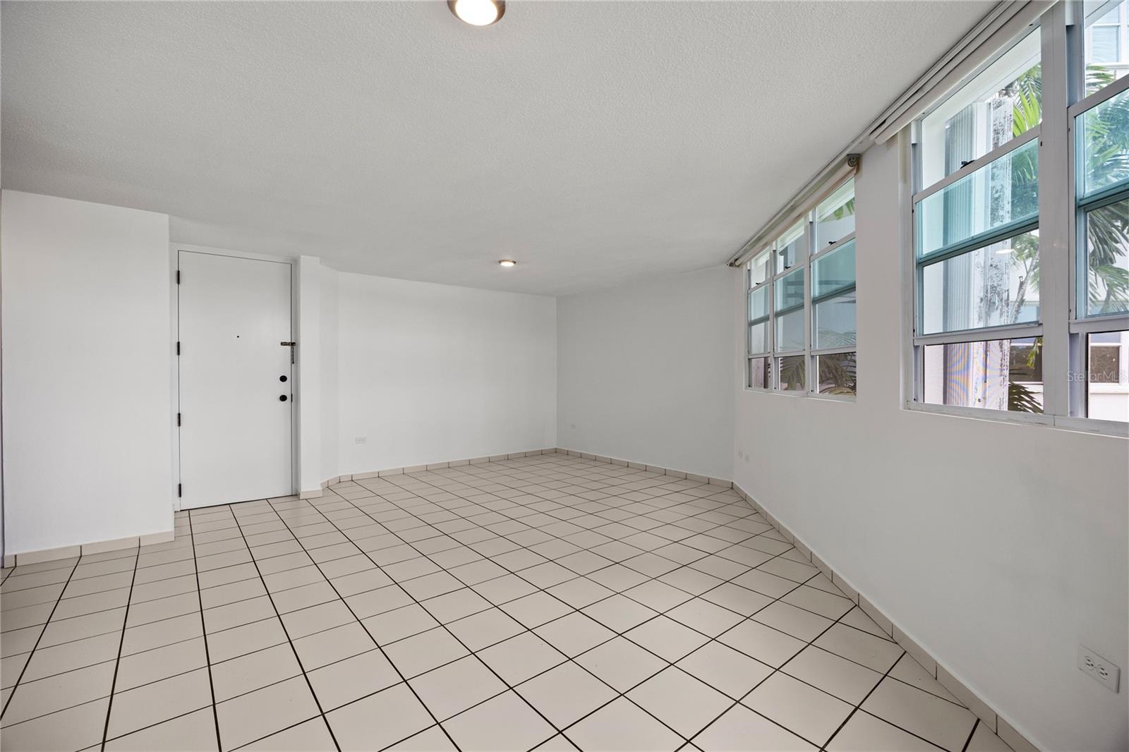 JARDINES DE MONTEHIEDRA - Residential