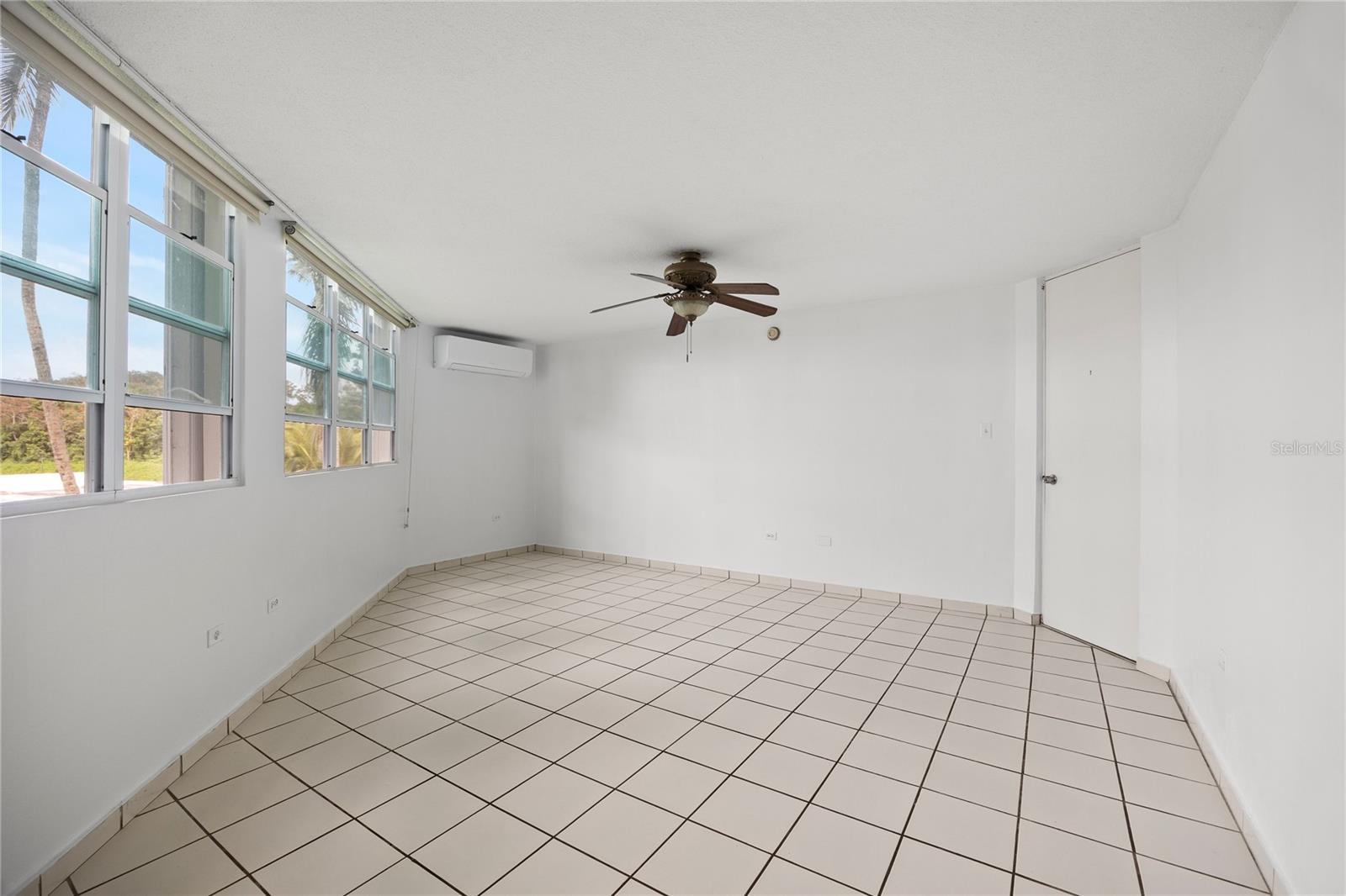 JARDINES DE MONTEHIEDRA - Residential