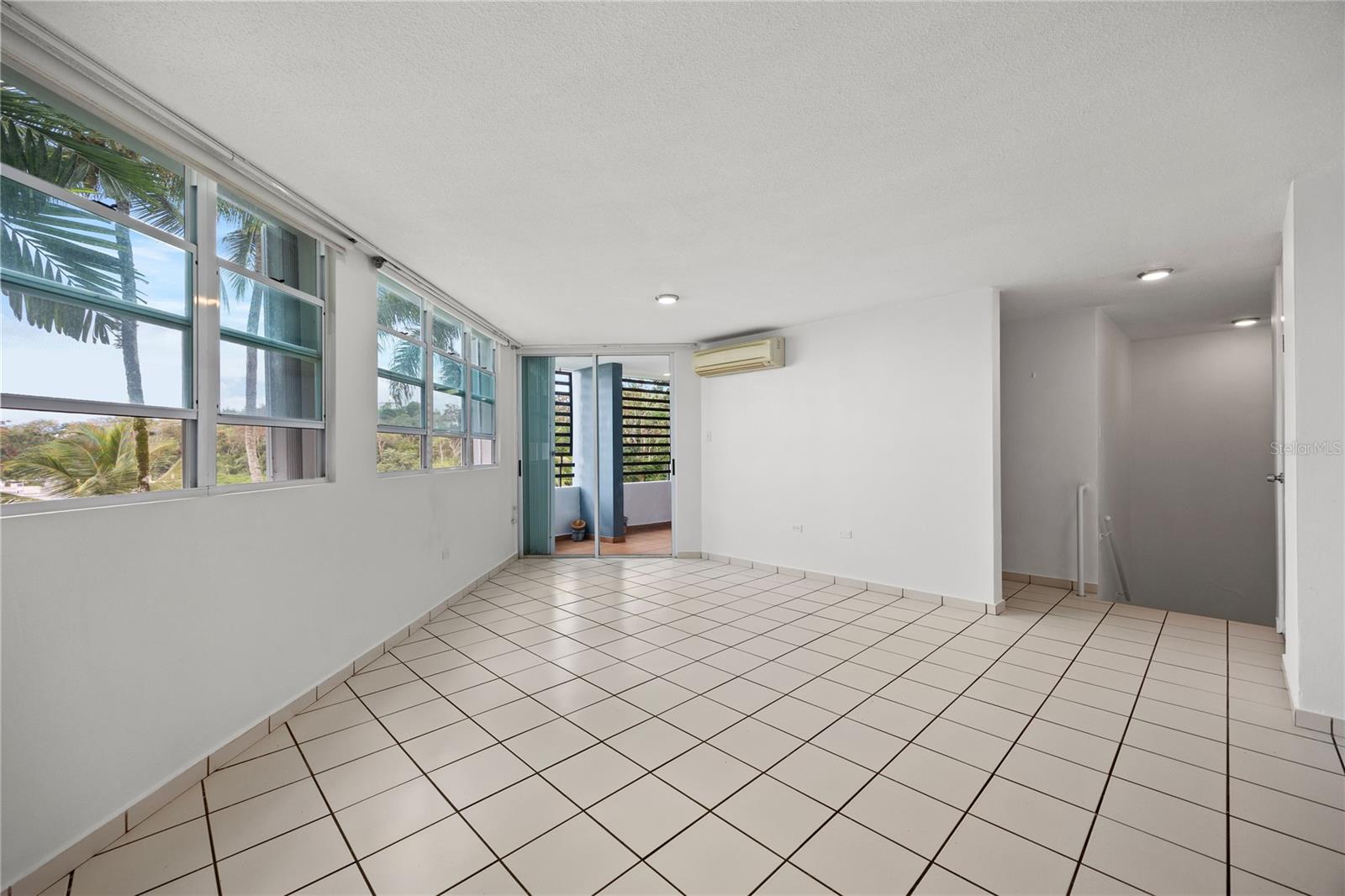 JARDINES DE MONTEHIEDRA - Residential