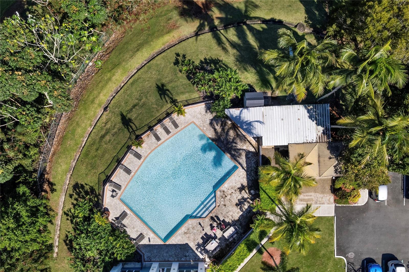 JARDINES DE MONTEHIEDRA - Residential