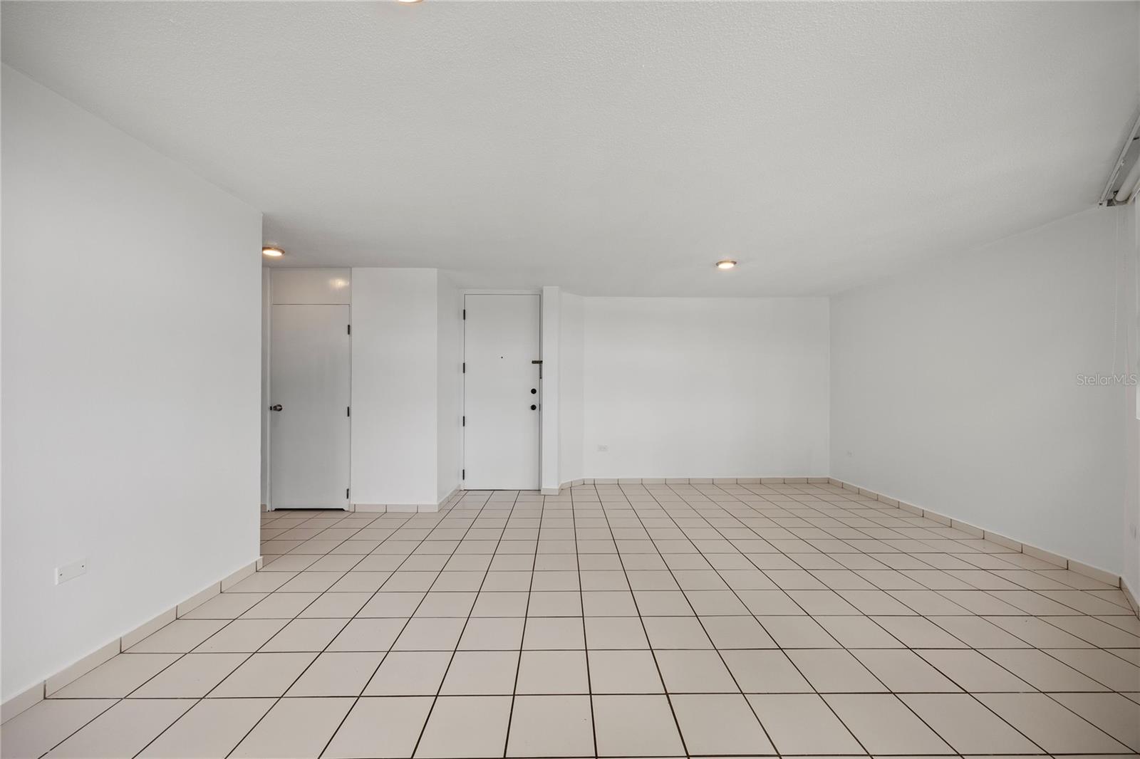 JARDINES DE MONTEHIEDRA - Residential