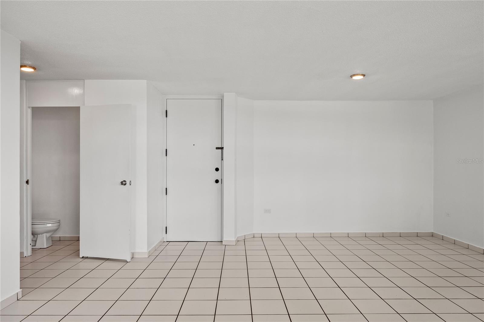 JARDINES DE MONTEHIEDRA - Residential