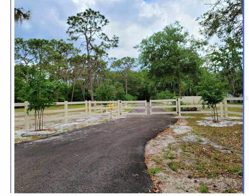 Photo of 7610 W County Line Road, Odessa, FL 33556 (MLS # TB8494540)
