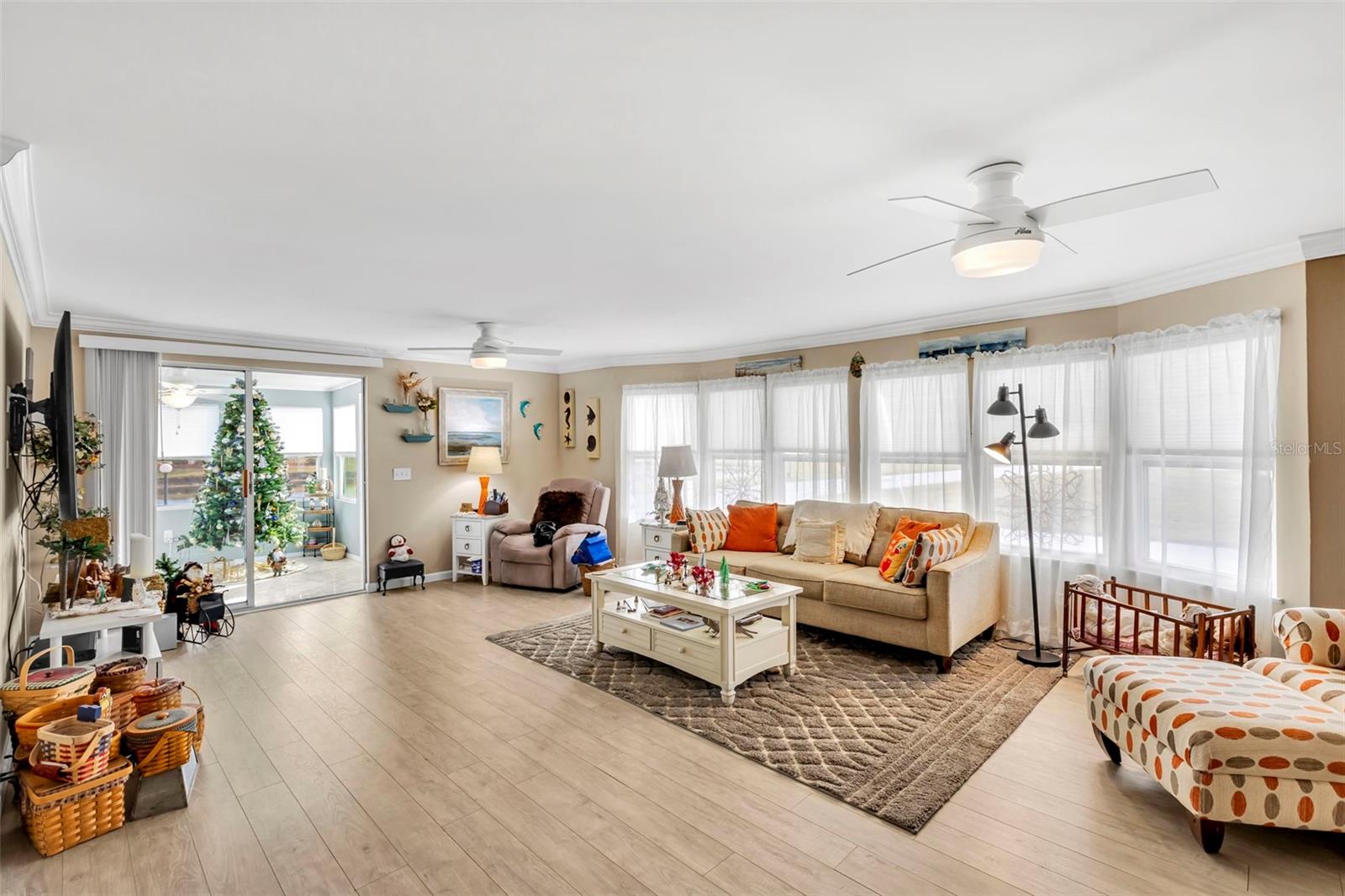 LA CASA MHP CO-OP - Residential