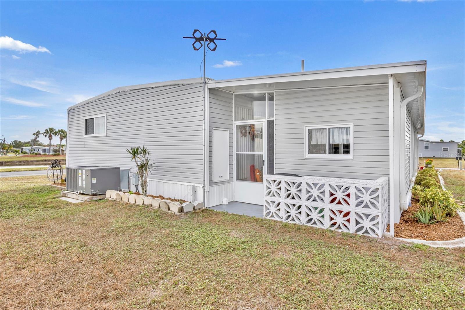 LA CASA MHP CO-OP - Residential