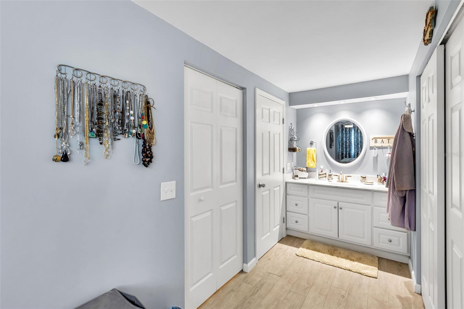 LA CASA MHP CO-OP - Residential