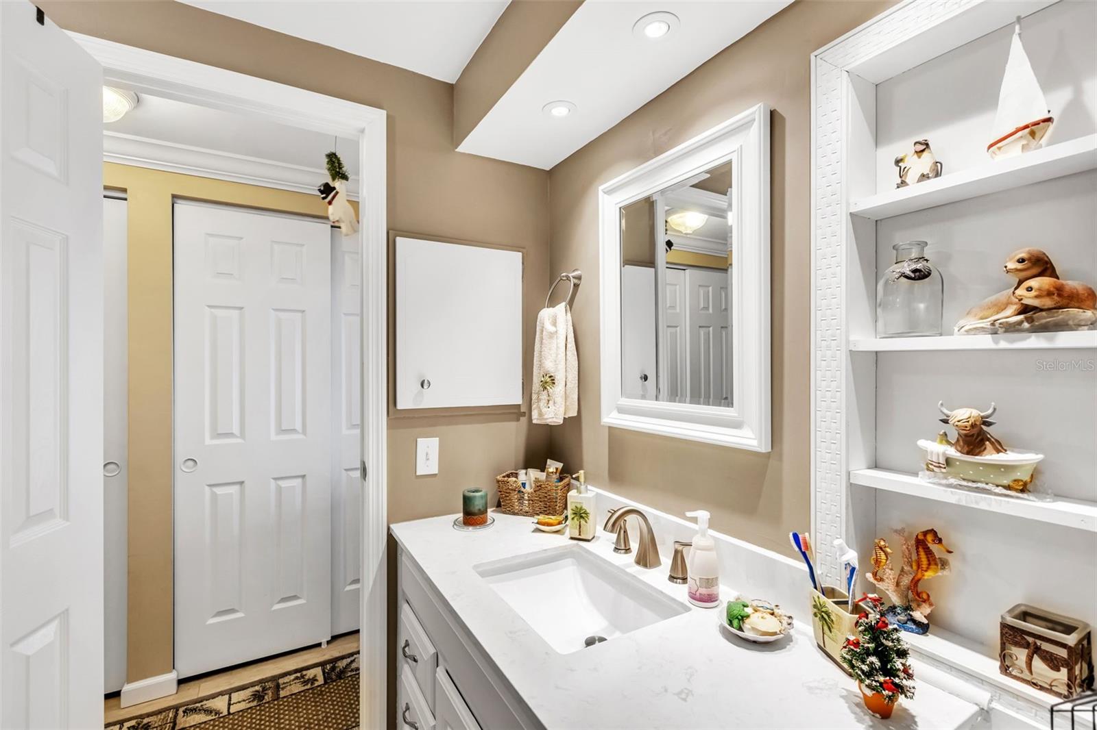 LA CASA MHP CO-OP - Residential