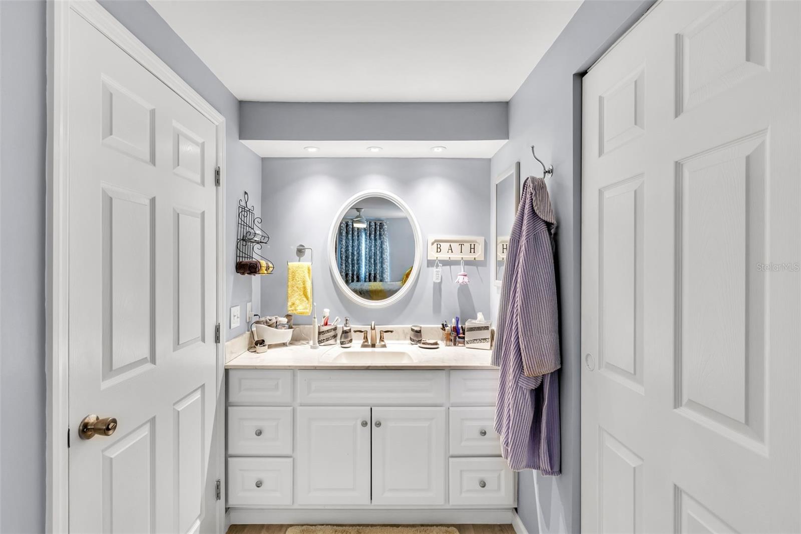 LA CASA MHP CO-OP - Residential