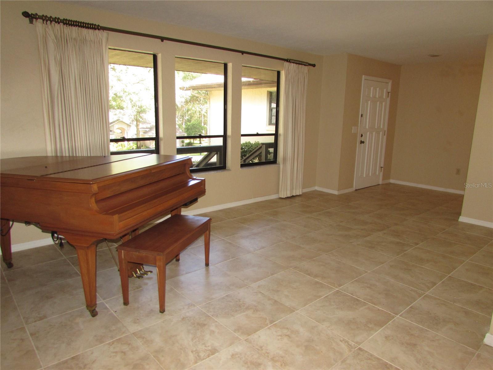 RAINBOW SPRINGS COUNTRY CLUB - Residential