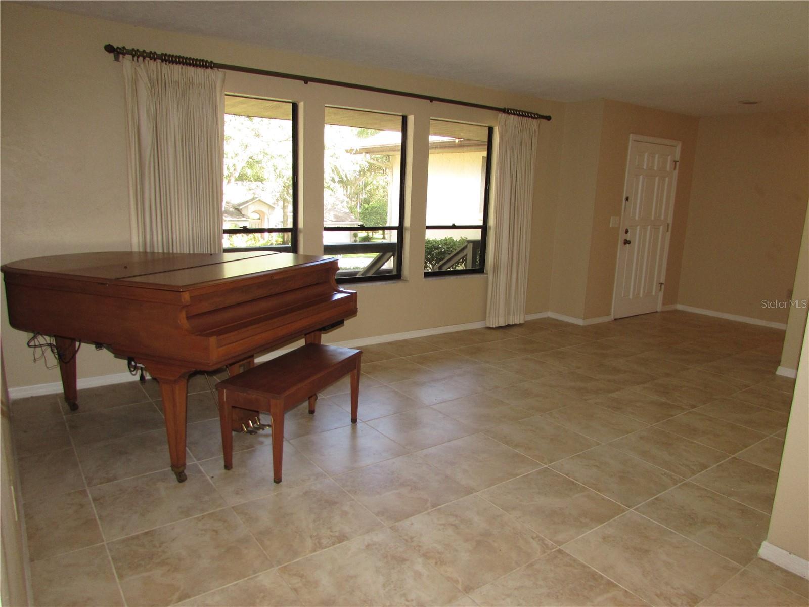 RAINBOW SPRINGS COUNTRY CLUB - Residential