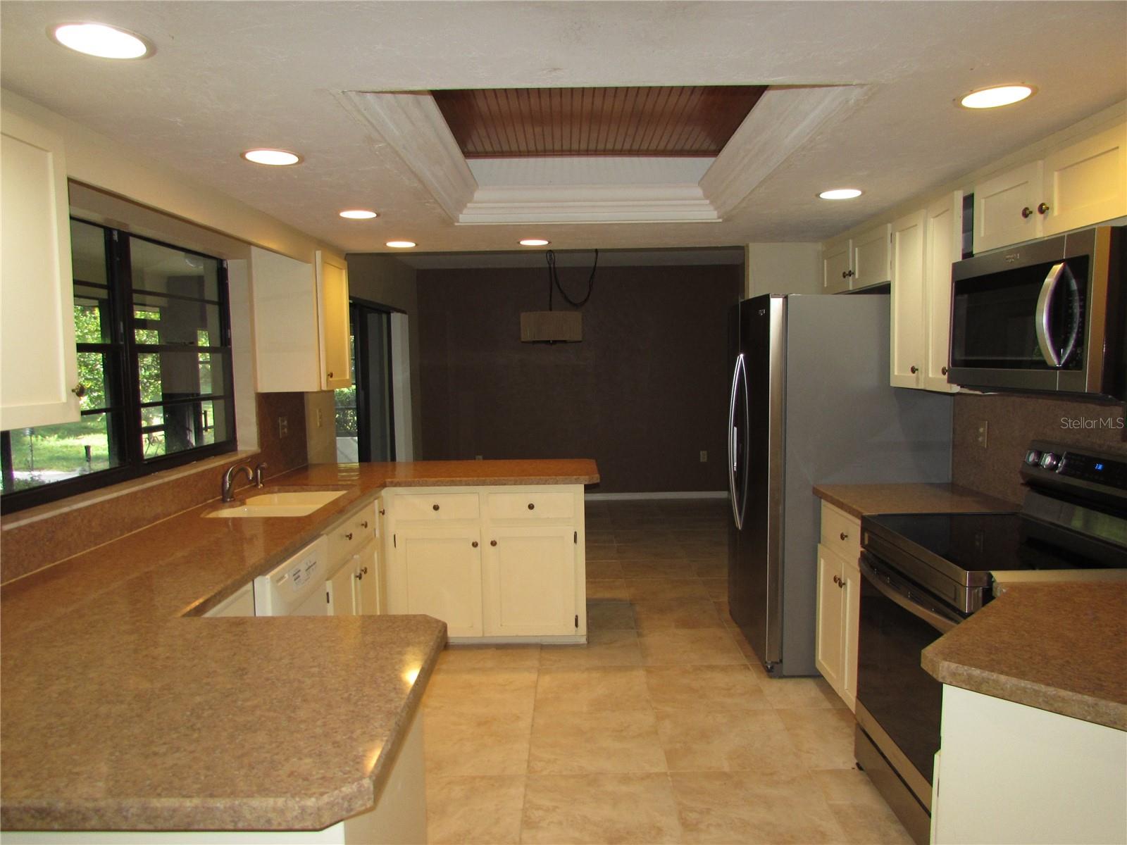 RAINBOW SPRINGS COUNTRY CLUB - Residential