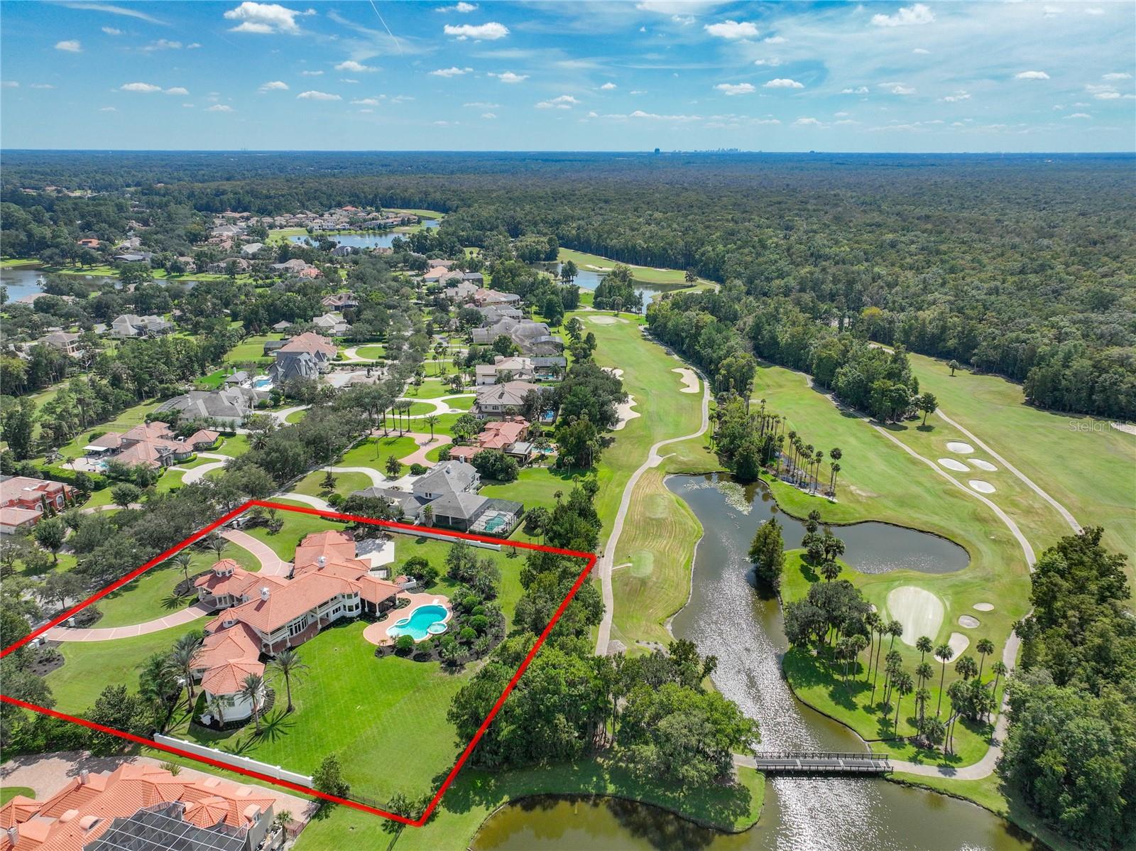 2405 ALAQUA DRIVE
