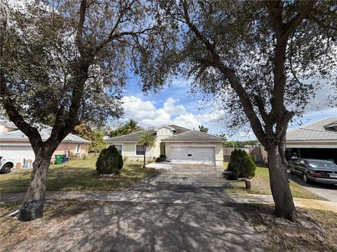 Photo of 1809 SW 94th Avenue, Miramar, FL 33025 (MLS # TB8481793)