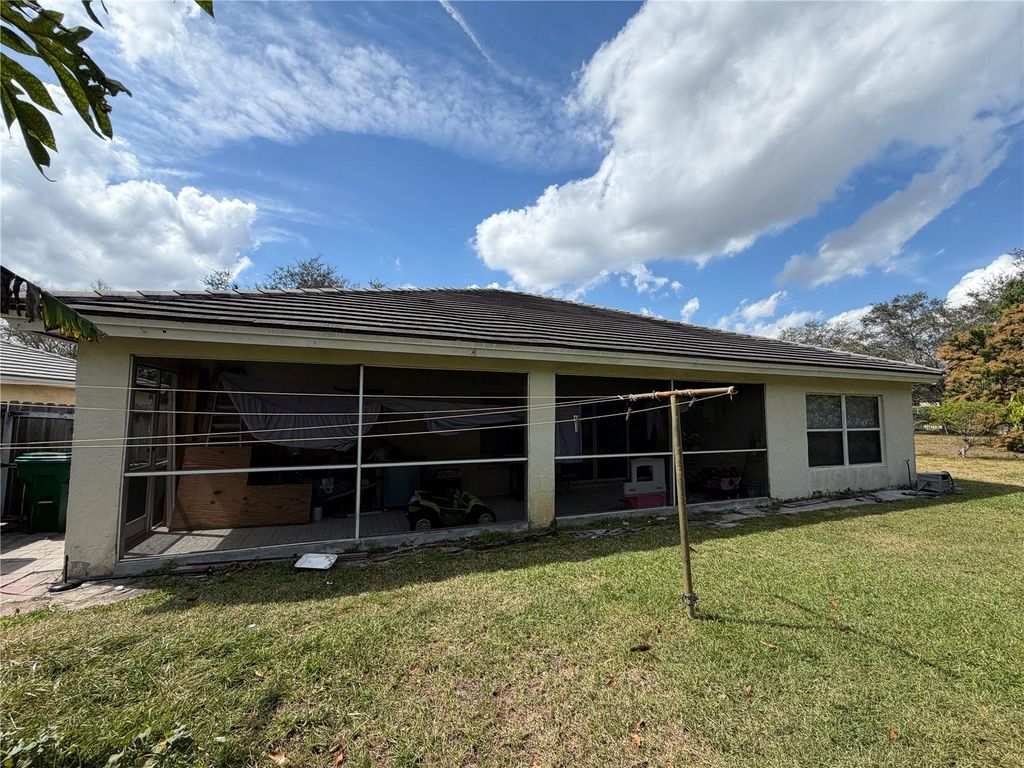 Photo of 1809 SW 94th Avenue, Miramar, FL 33025 (MLS # TB8481793)