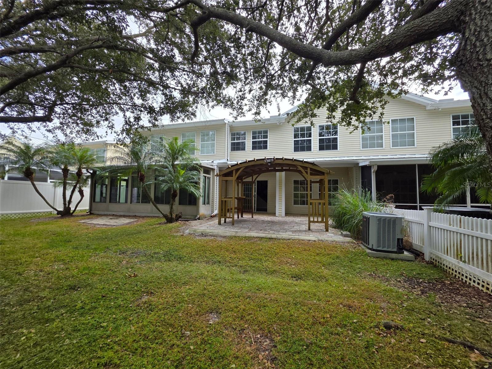 VILLAGE OF SAFETY HARBOR - Residential