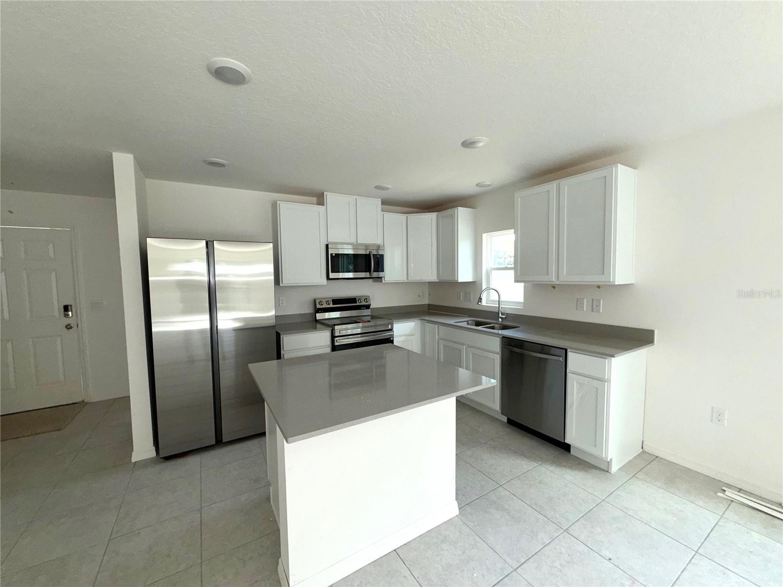 6690 E LOWDEN STREET