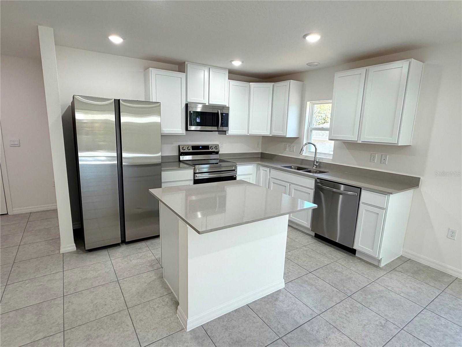 6690 E LOWDEN STREET