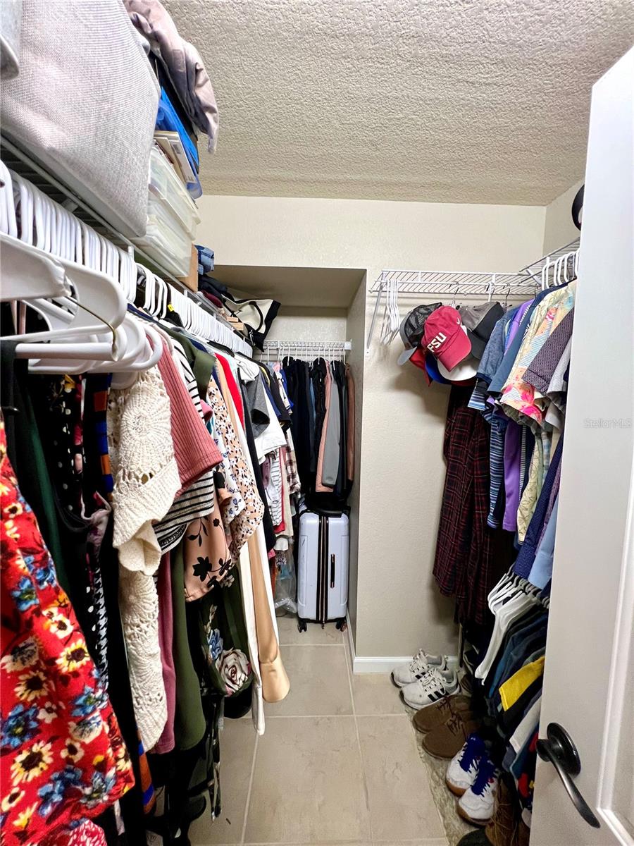 HAMMOCK PINE VILLAGE - Residential Lease