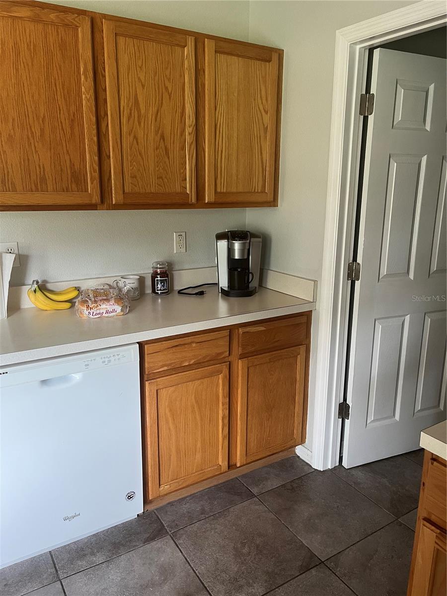 PORT CHARLOTTE SUB 07 - Residential Lease