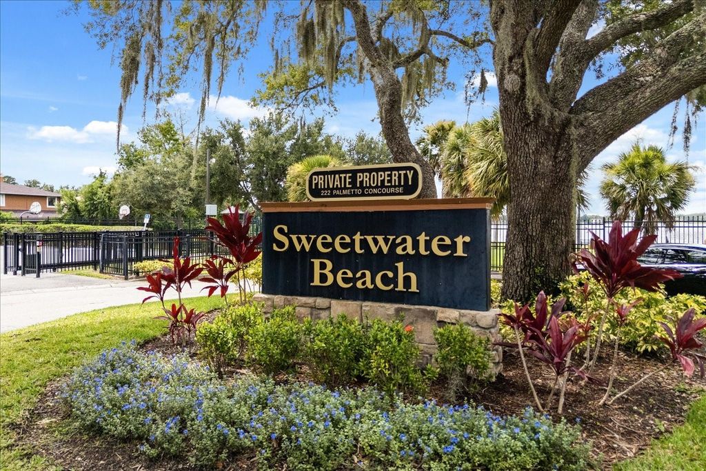 Photo of 110 Valley Circle, Longwood, FL 32779 (MLS # O6363241)