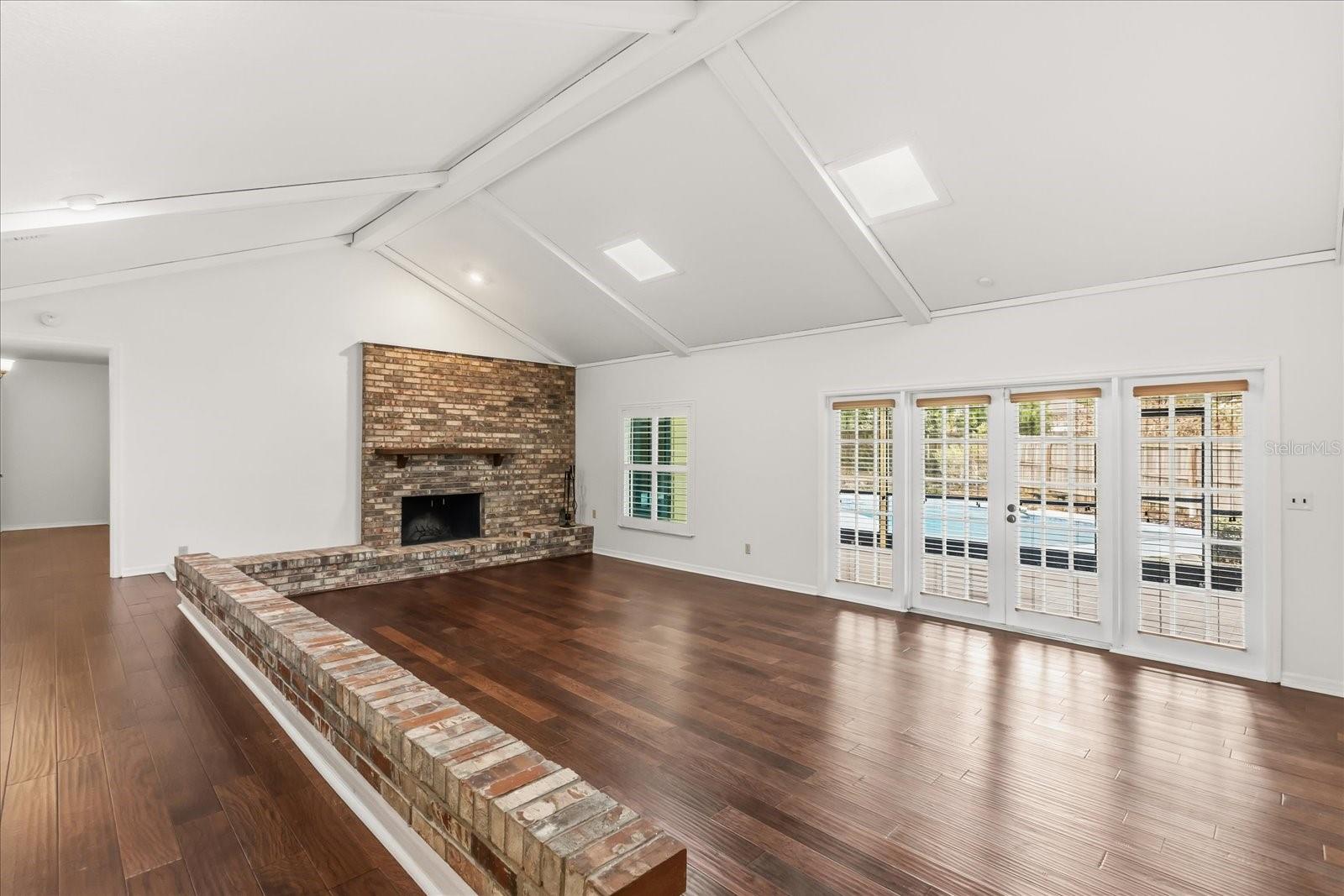 SWEETWATER OAKS SEC 09 - Residential