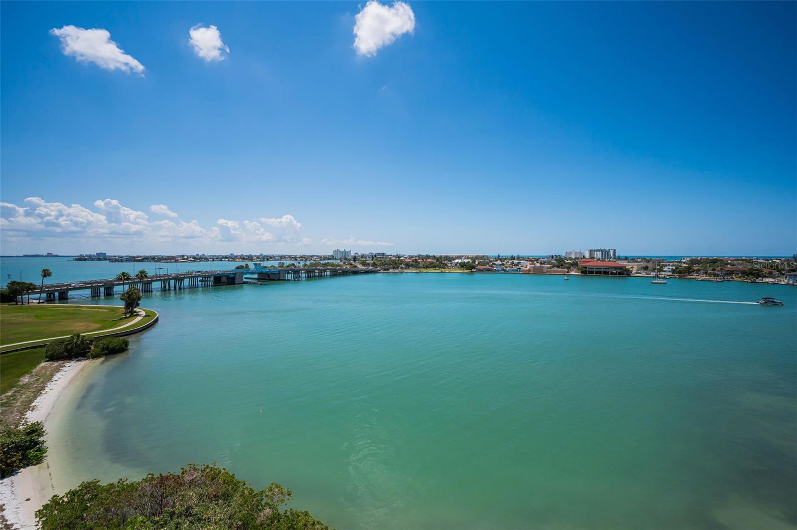 HARBOURSIDE CONDO - Residential