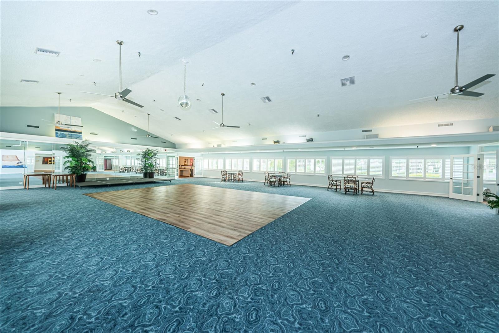 HARBOURSIDE CONDO - Residential
