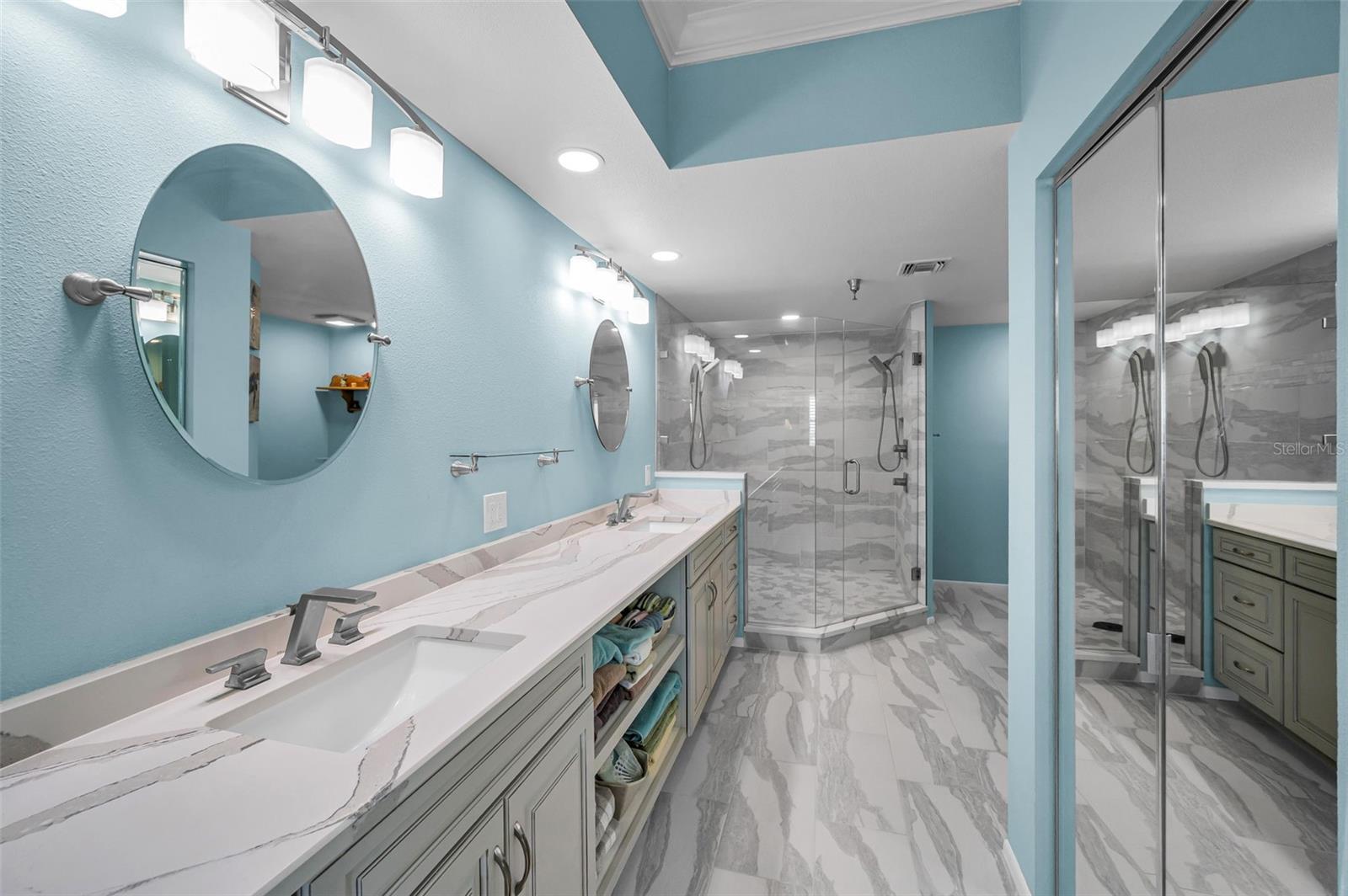 HARBOURSIDE CONDO - Residential
