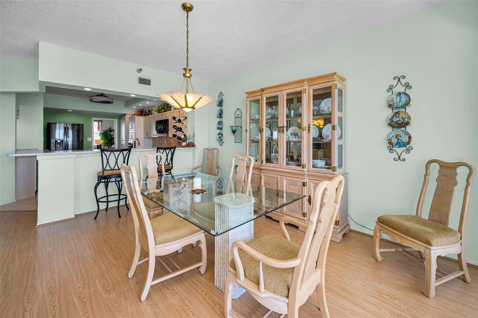 HARBOURSIDE CONDO - Residential