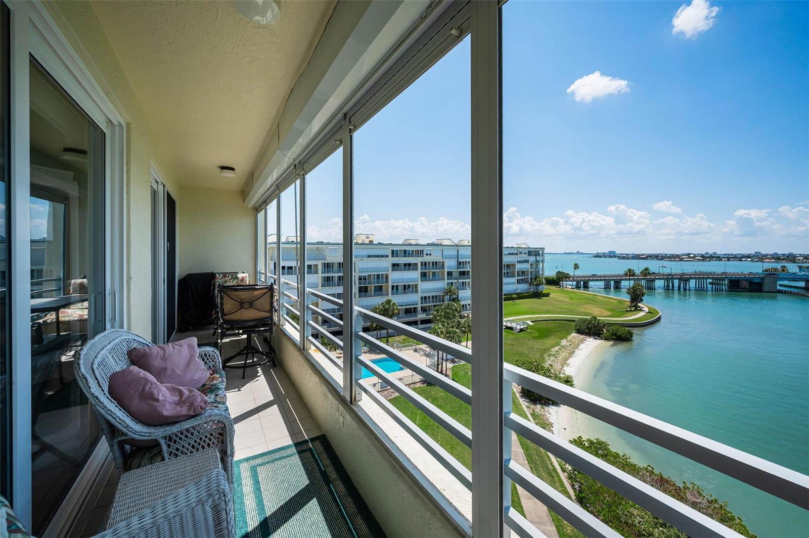 HARBOURSIDE CONDO - Residential