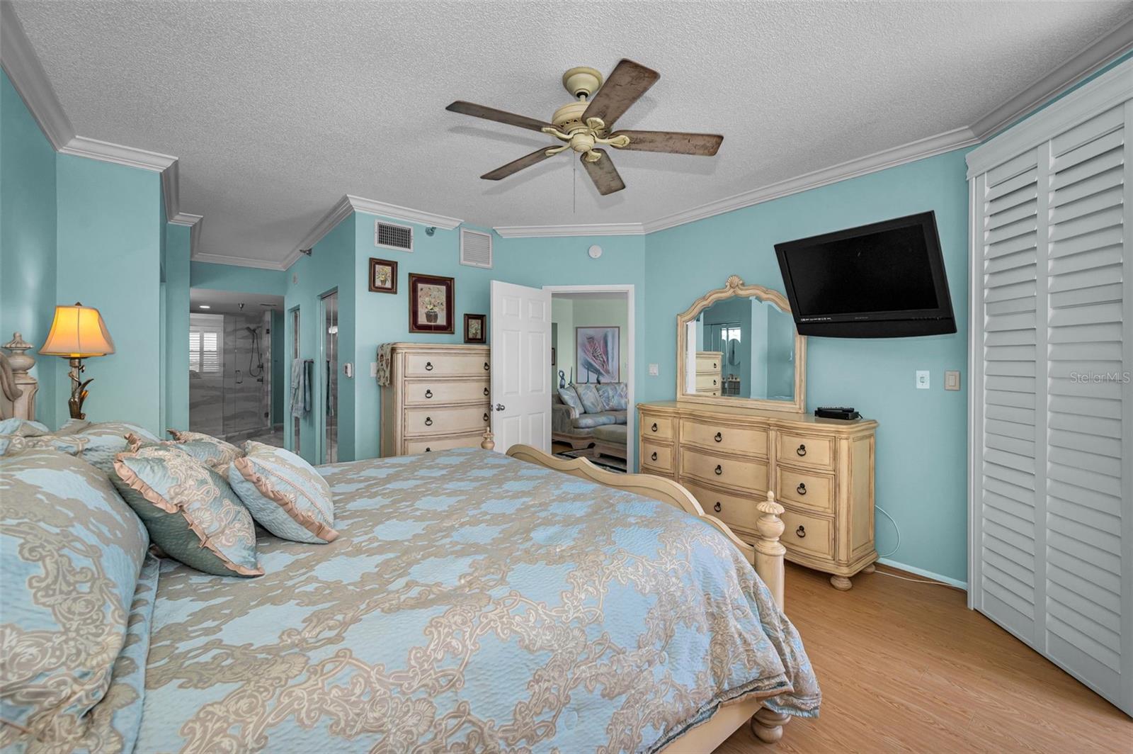 HARBOURSIDE CONDO - Residential
